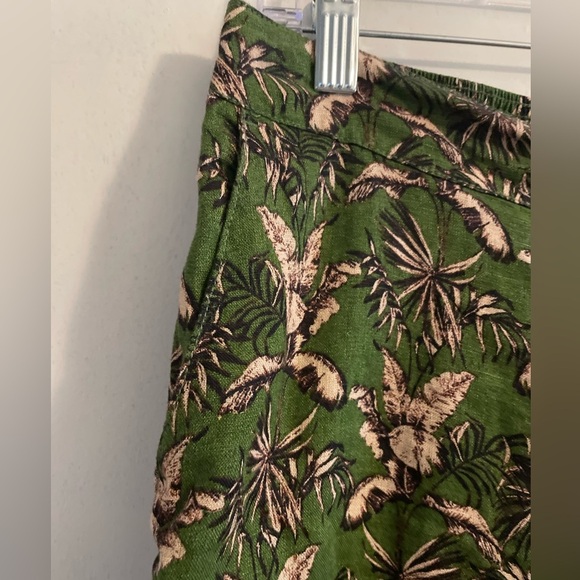 Tahari 100% Linen Green Tan Tropical Floral Wide Leg Pants Size Medium - Picture 9 of 9